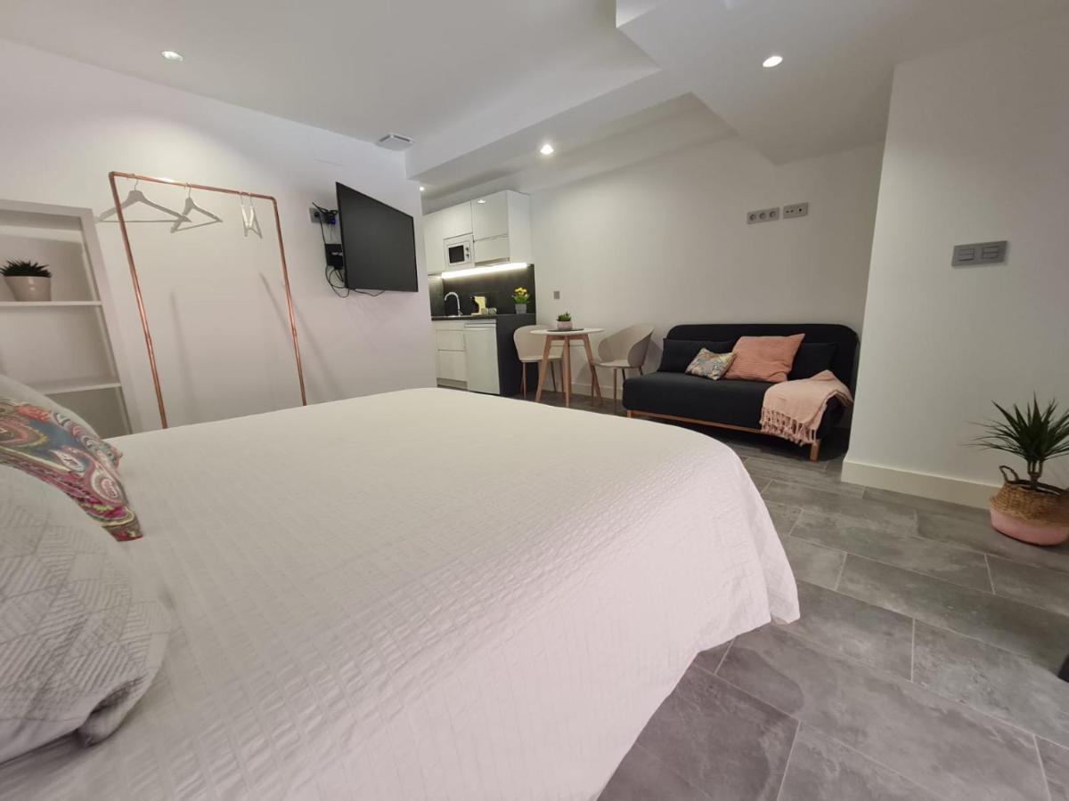 Aparthotel LoftinMálaga Esterno foto