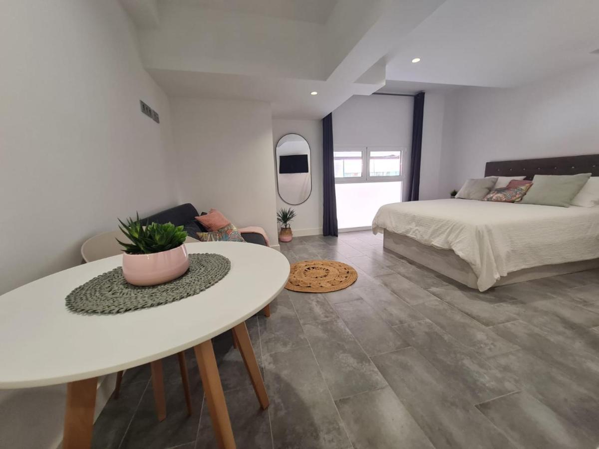 Aparthotel LoftinMálaga Esterno foto